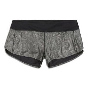 Lululemon Athletica - Speed Up Low Rise Short 2.5”